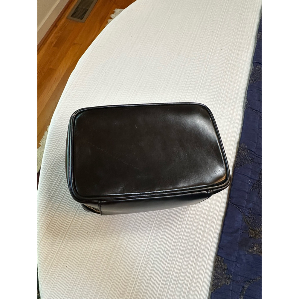 Gucci Black Patent Leather Small Cosmetic Case w/ Bamboo Accents - Picture 13 of 13
